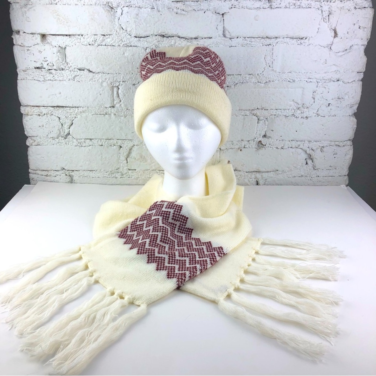 Vintage English Village Scarf  Hat Set